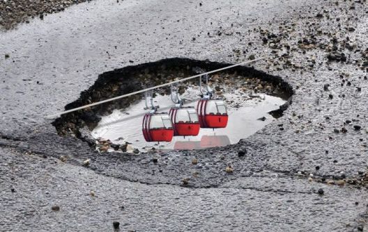 Белград гради мали жичарници на сите дупки на улиците